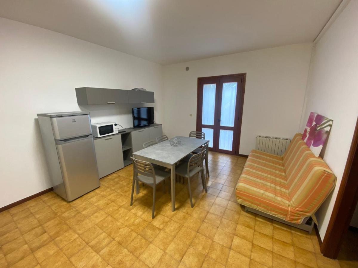 Cond Giardino Apartment Lignano Sabbiadoro Luaran gambar