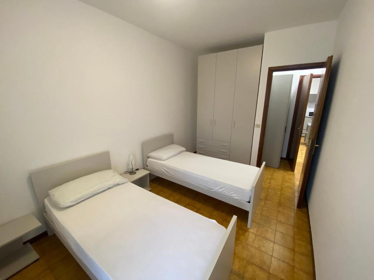 Cond Giardino Apartment Lignano Sabbiadoro Luaran gambar